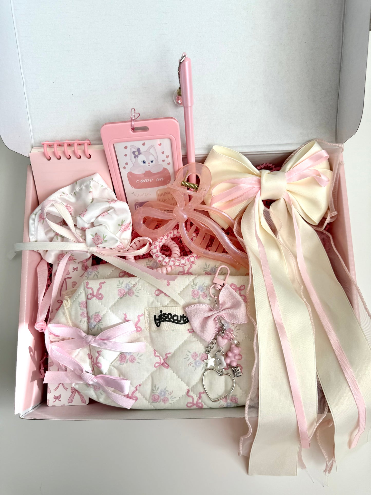Pink Bow Aesthetic Gift Box – Custom Cute Box for Friend – Self Care for Women, Teen Girls– Kawaii Gift for Her–Personalized Accessories Set