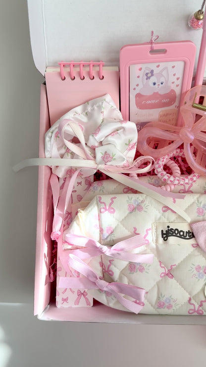 Pink Bow Aesthetic Gift Box – Custom Cute Box for Friend – Self Care for Women, Teen Girls– Kawaii Gift for Her–Personalized Accessories Set